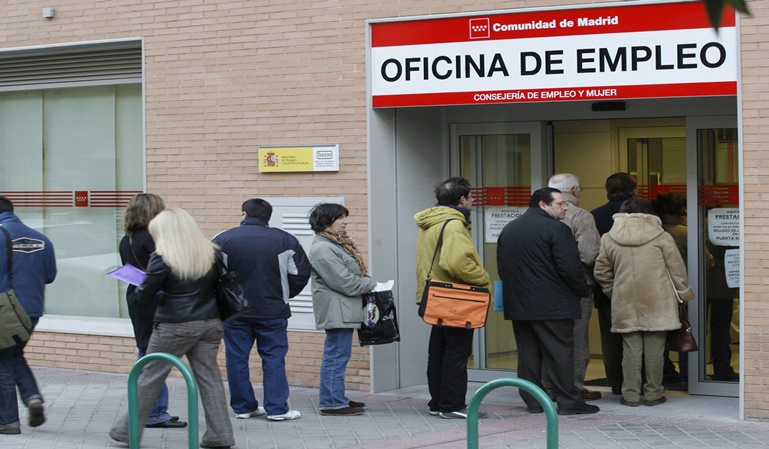 El número de desempleados creció en octubre